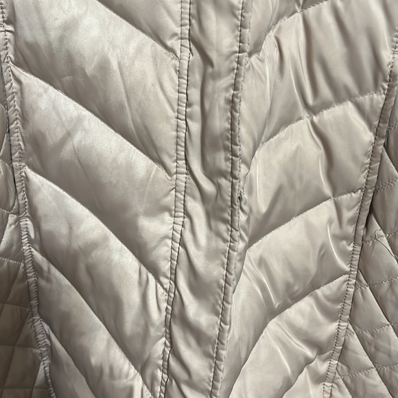 Kenneth Cole NWOT med - Picture 4 of 10